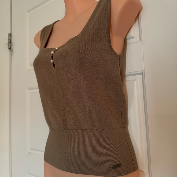 COLORI Lua tank top - Picture 7 of 15